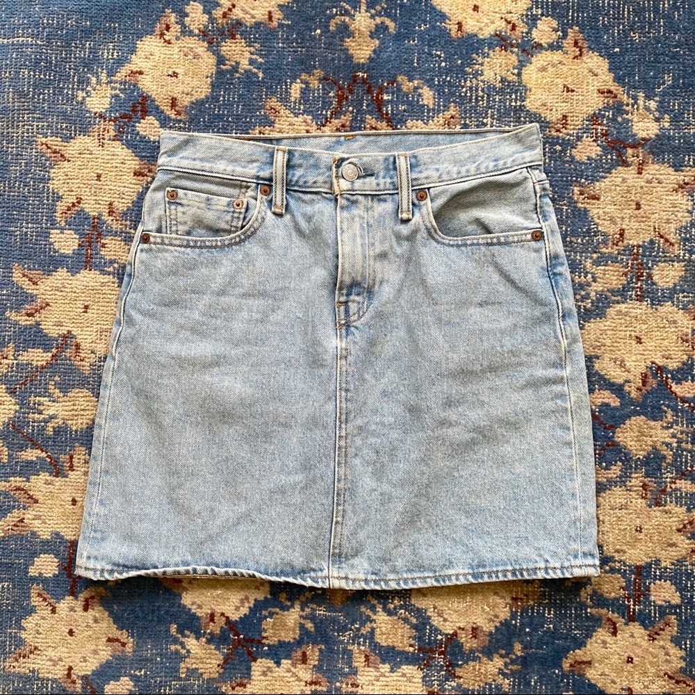 Levi's Classic Denim Skirt 26 - Picture 2 of 4